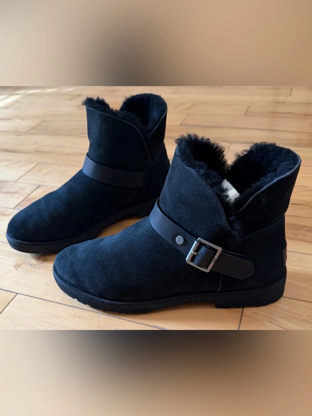 UGG Romley Short Buckle Black Boots Size 7